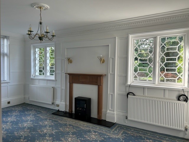 FRONT SITTING ROOM