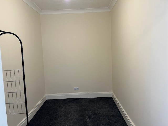 SLEEPING ALCOVE