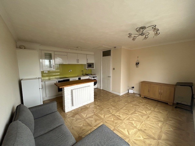 living kitchen area 2